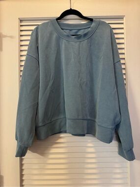 Lululemon Softstreme Crewneck Sweatshirt, size 18